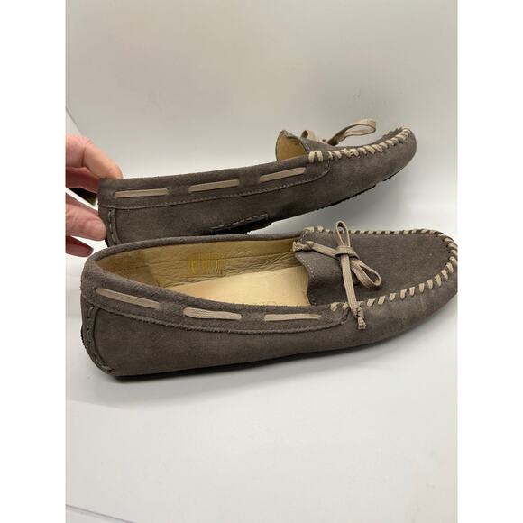 Vera Wang Grey Suede Loafers in Size 7M Made in Italy - Picture 5 of 7